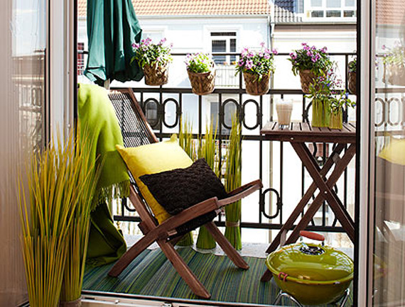 Cozy-Wooden-Chairs-for-Pretty-Beautiful-Balcony-Design-Ideas